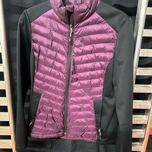 32 Degrees Women's Plum and Black Puffer Jacket